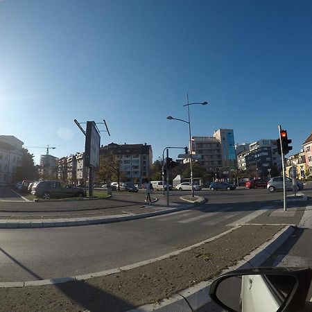 Violet Star Apartment Νόβι Σαντ Εξωτερικό φωτογραφία