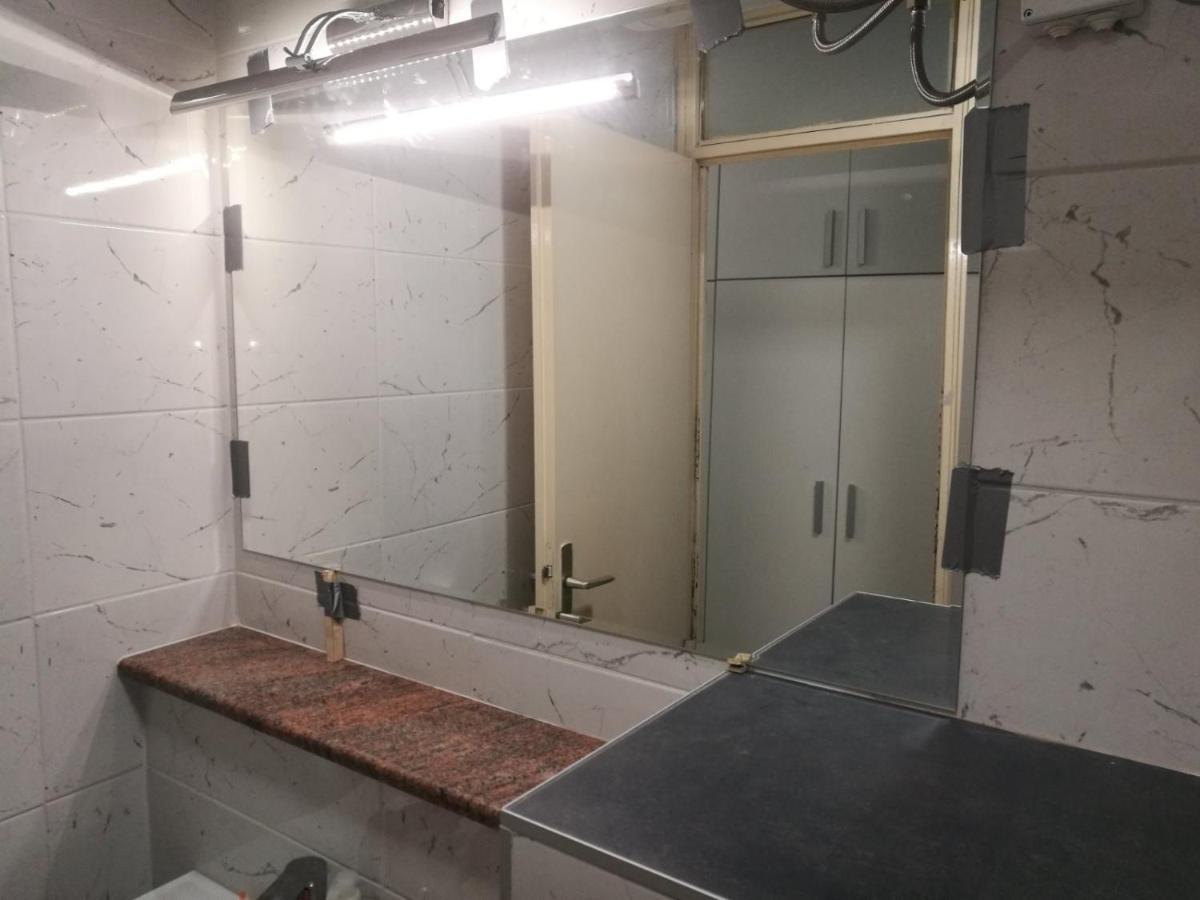 Violet Star Apartment Νόβι Σαντ Εξωτερικό φωτογραφία