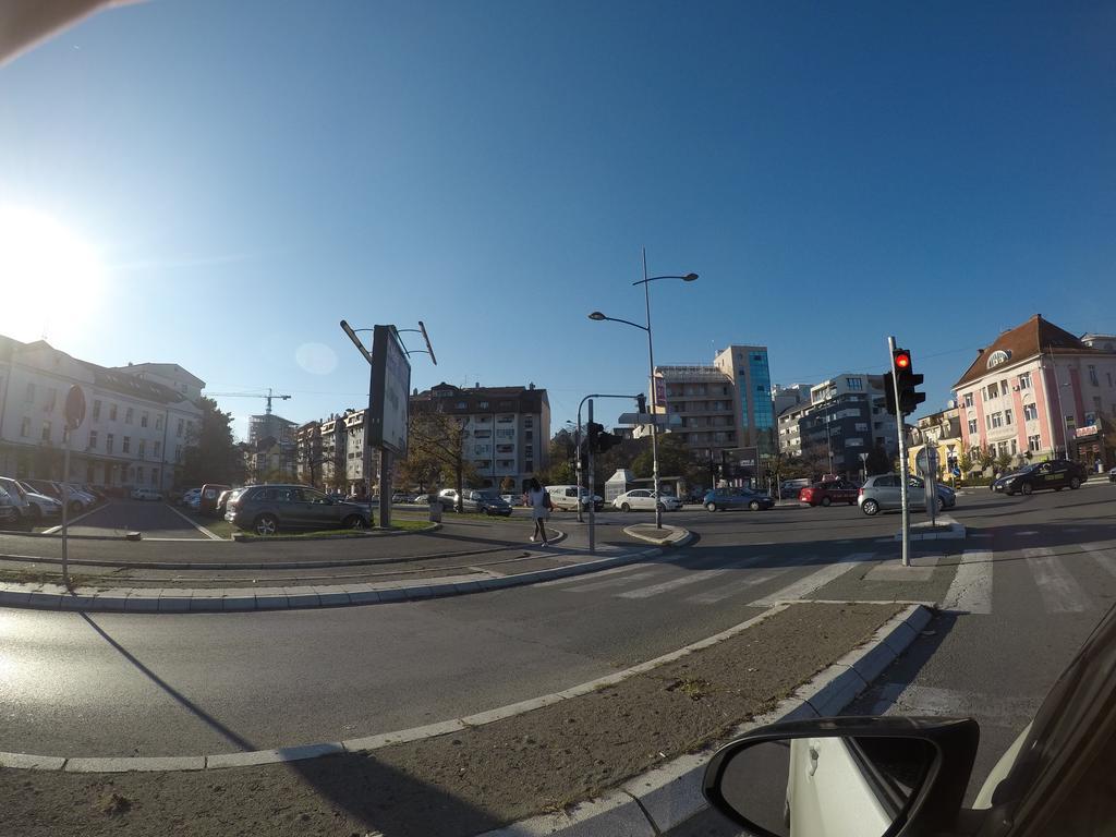 Violet Star Apartment Νόβι Σαντ Εξωτερικό φωτογραφία