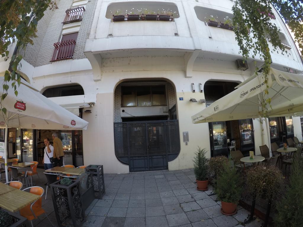 Violet Star Apartment Νόβι Σαντ Εξωτερικό φωτογραφία